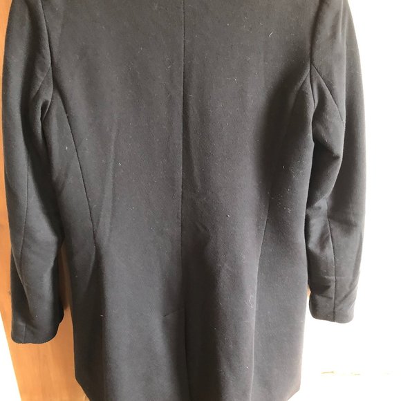 black jacket - Picture 3 of 3